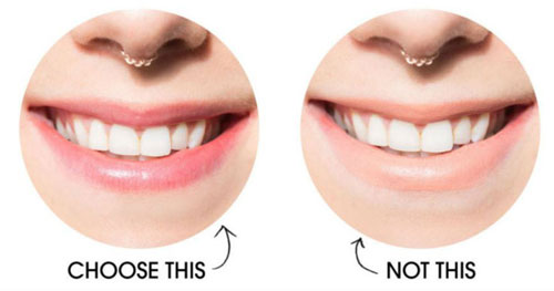 Cách chọn son môi cho răng không bị ố vàng
